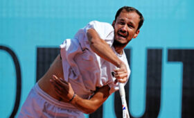 Даниил Медведев и грунт: адаптация есть, результата пока нет