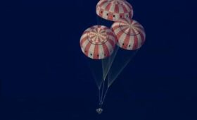 «Это только начало»: участники рекордной лунной миссии вернулись на Землю