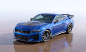 Ford Mustang Dark Horse SC готов к выходу на рынок: объявлены мощность и цена