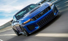 Ford Mustang Dark Horse SC: мощь Мустанга GTD за треть цены