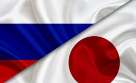 Глава МИД Японии призвал «сдвинуть с мертвой точки» отношения с Россией