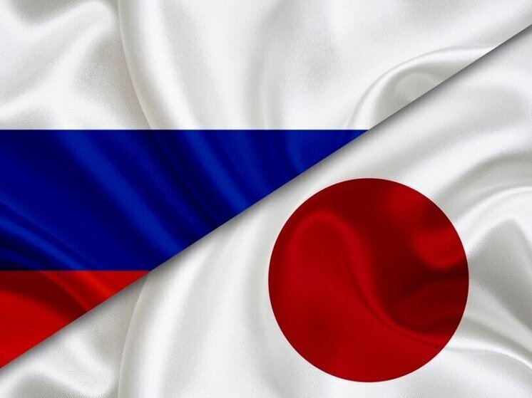 Глава МИД Японии призвал &laquo;сдвинуть с мертвой точки&raquo; отношения с Россией