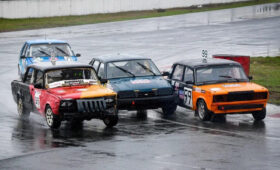 Холод и дождь: в Мячково прошло яркое открытие сезона, несмотря на непростые условия