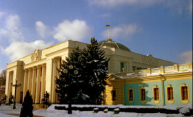 Инцидент с переводчиком и Зеленским прокомментировал экс-нардеп