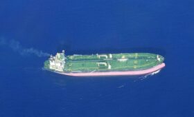 Иран принял неожиданное решение по танкерам с нефтю в Ормузе