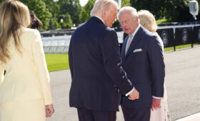 Избежать «эффекта Зеленского»: встречу Трампа с королем устроили без камер