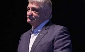 Кинофестиваль завершился не по сценарию: Сокуров остался без награды