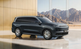 Leapmotor D19 выходит на рынок: 1000 вольт, богатое оснащение и очень агрессивные цены