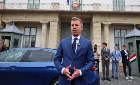 Мадьяр пообещал продолжить жесткую миграционную политику Орбана