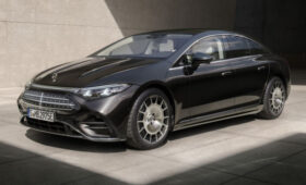 Mercedes-Benz EQS перенес глобальное техническое обновление