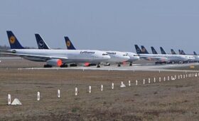 Миллиардер предупредил о волне банкротств авиакомпаний из-за ближневосточного конфликта