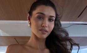 Мини и макси: Дьяченко выгуляла два идеальных для ее фигуры модных образа