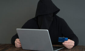 Мошенники от лица Минобрнауки РФ пытались получить персональные данные ученых, выезжавших за границу