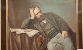 Музей Герцена показал самые ценные экспонаты за пятьдесят лет