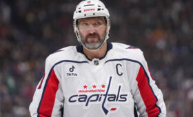 «Надеюсь, это моя НЕ последняя игра»: Овечкин отправился в неизведанное