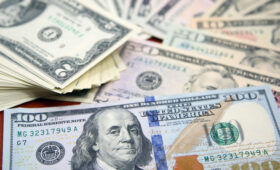 «Надежда сгорела в воскресенье»: цены на нефть растут на фоне новых угроз Трампа