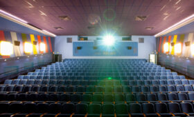 Названы самые популярные у посетителей кинотеатров фильмы 2025 года