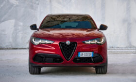 Новые Alfa Romeo Giulia и Stelvio могут получить «чистый» ДВС