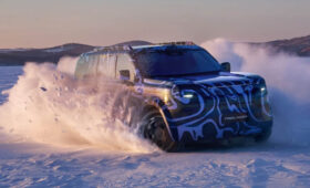 Новый Freelander: первые официальные фото серийного кроссовера