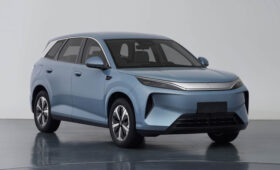 Новый кроссовер BYD Atto 3 для Китая готовится к премьере