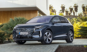 Обновлённый Audi Q4 e-tron: три дисплея в салоне и подросший запас хода