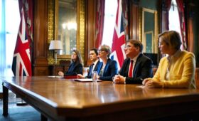 Ормузский прорыв: союзники США готовы нанести Трампу удар в спину