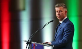 Победивший Орбана Мадьяр пообещал остановить работу “пропагандистской машины”