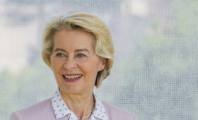 Председатель ЕК впервые в истории встретится с главкомом объединенных сил НАТО