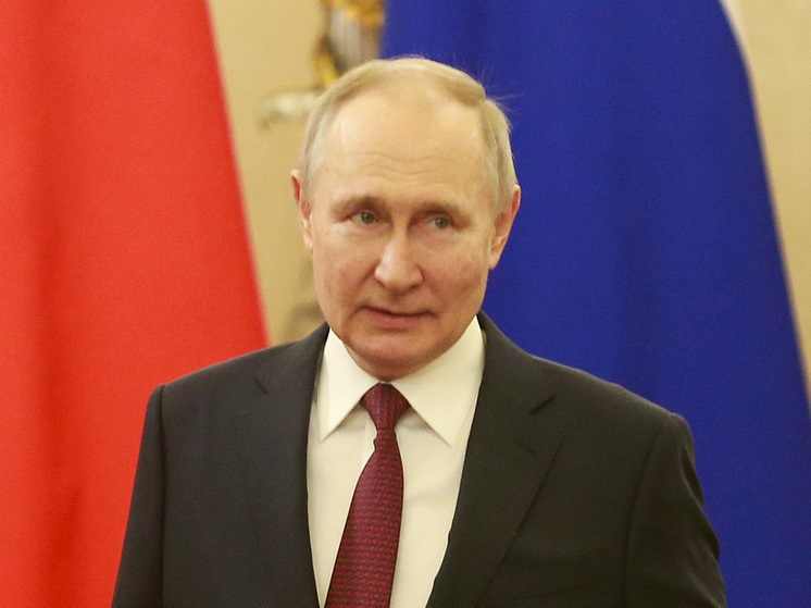 Путин назвал текущий момент в развитии России историческим и переломным