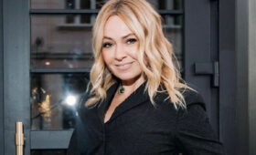 Рудковская разделась до купальника и рассекретила параметры фигуры