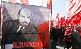 С кем в мире в канун Первомая объединиться левым силам?