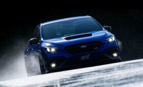 Спортседан Subaru WRX STI Sport# с механической коробкой вышел на домашний рынок