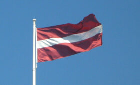 Стало известно, что Рига обеспечила пролет украинских дронов к Усть-Луге: ответ будет жестким