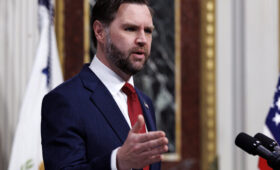 Трамп отправил Вэнса поддержать Орбана перед критически важными выборами