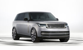 У  внедорожника Range Rover SV появилась эксклюзивная топ-версия Ultra