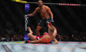 Ульберг потерял чемпионский пояс UFC после победы над Прохазкой