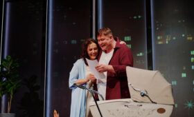 Узнаваемый сюжет: «Желтый карлик» с любовью как испытанием на сцене Театра на Трубной