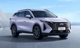 В Китае начали продавать новые Chery Tiggo 7 и Tiggo 7L