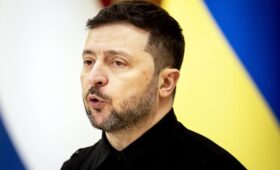 Версия: Грэм будет отвлекать внимание, пока Кушнер выкручивает руки Зеленскому