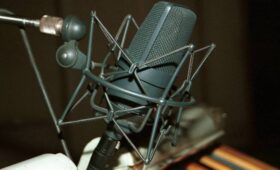 Возвращение культовой певицы оказалось омрачено подозрениями в фонограмме