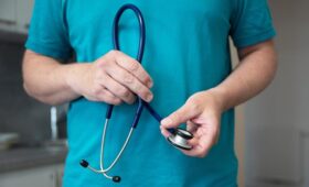 Врач назвал опасные подводные камни полезных продуктов