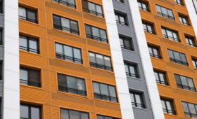 Ввод нового жилья в России обвалился: эксперты назвали причины и последствия