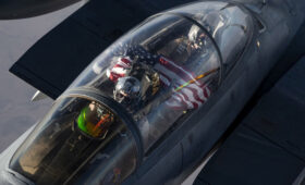 «Задействовали полный комплекс боевого поиска и спасения»: эксперт оценил миссию США по спасению пилота F-15E в Иране