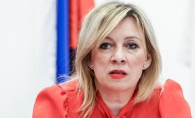 Захарова: Киев играет на нервах западных спонсоров ради финансирования