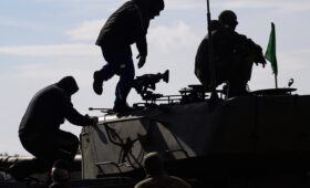 Залужный заявил о неспособности ВСУ создать группировки из-за ударов РФ по логистике