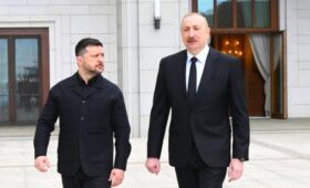 Зеленский и Алиев обсудили войну на Каспии. С кем или против кого?