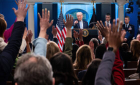 «Золотой век» Трампа полон дыр: Америка вырвалась из капкана, но точно не выиграла