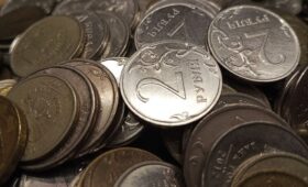 Что ждёт рубль в мае: названы 4 фактора, влияющих на валютный курс