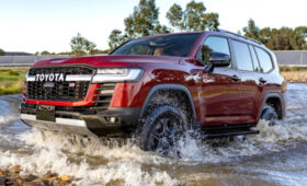 Гибрид Toyota Land Cruiser 300 расширяет рынки сбыта