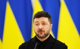 Как попрошайка: Зеленского жестко раскритиковали из-за угроз Белоруссии